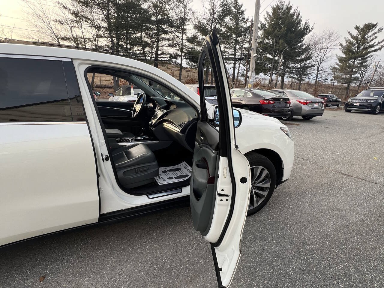 Used 2015 Acura MDX w/ Tech & Entertainment Pkg AWD/4WD image 10