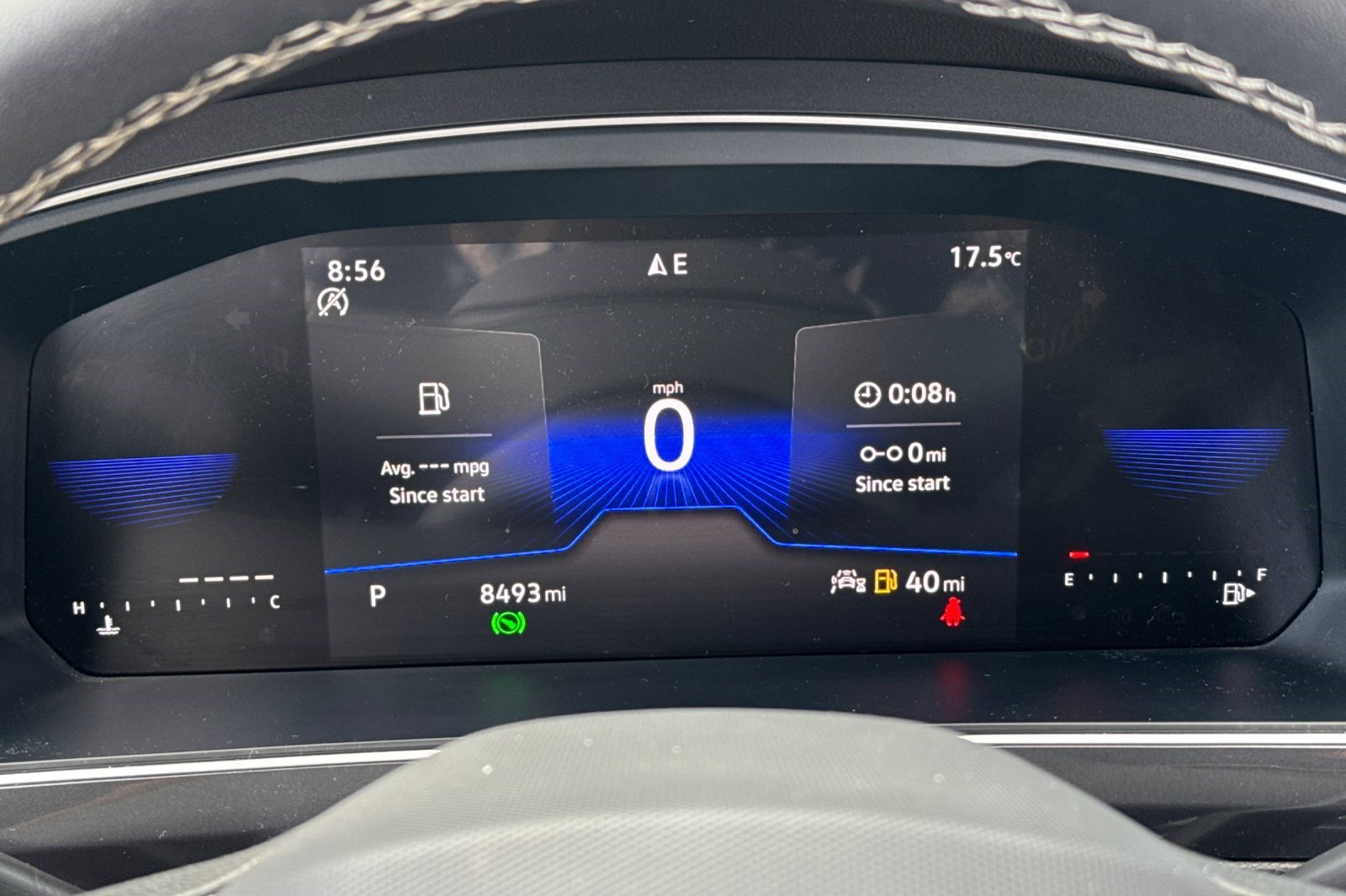 Used 2024 Volkswagen Tiguan SE image 20