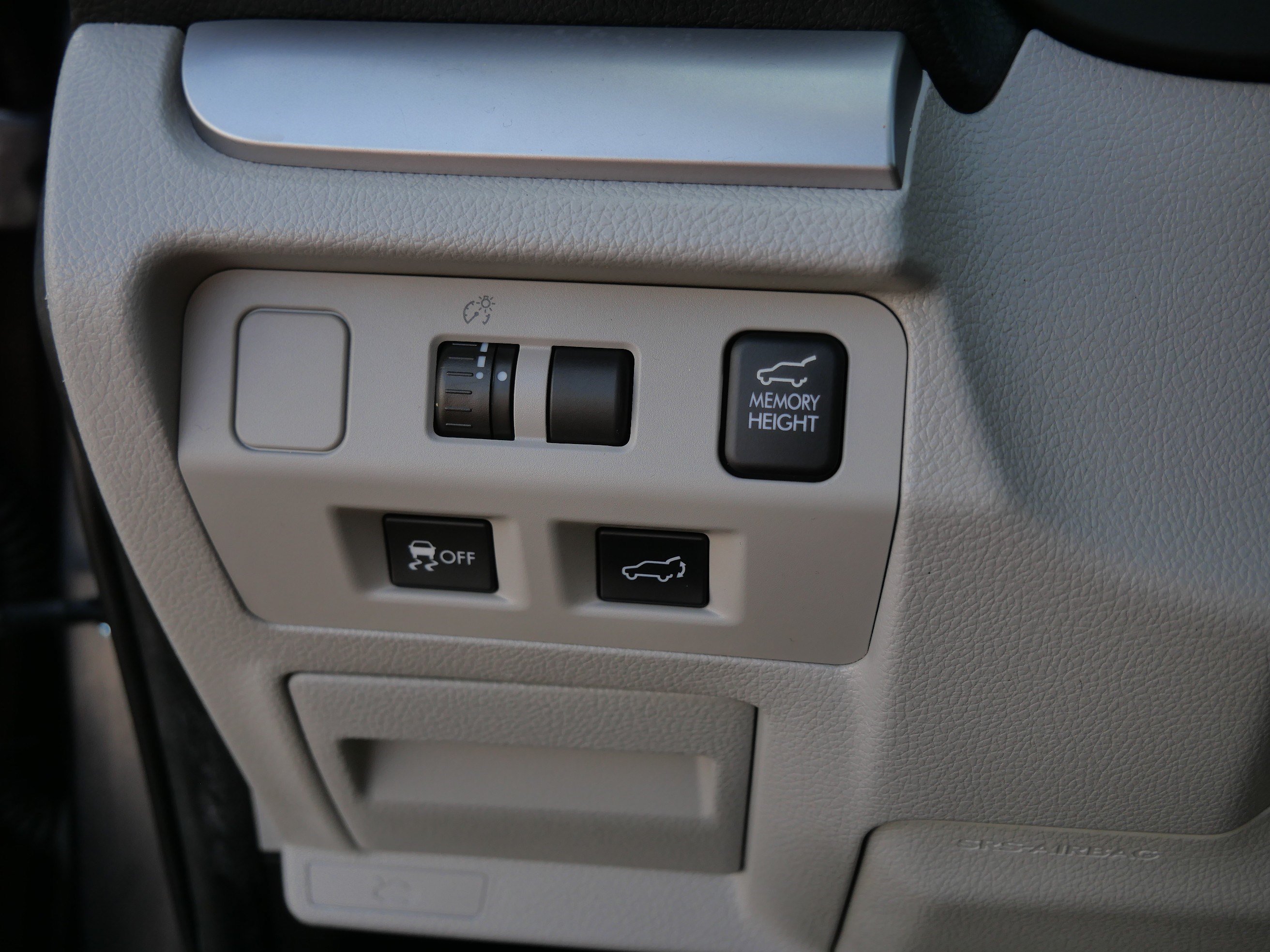 Used 2015 Subaru Forester 2.5i Touring w/ Eyesight & Navigation System AWD/4WD image 27