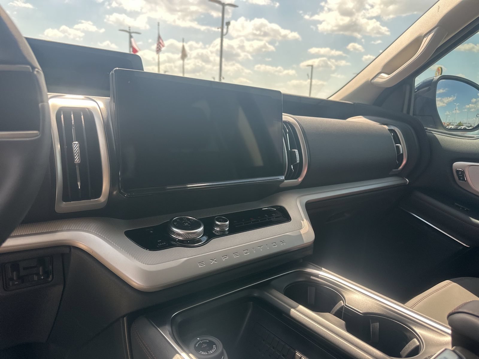 New 2025 Ford Expedition Max Active RWD image 19