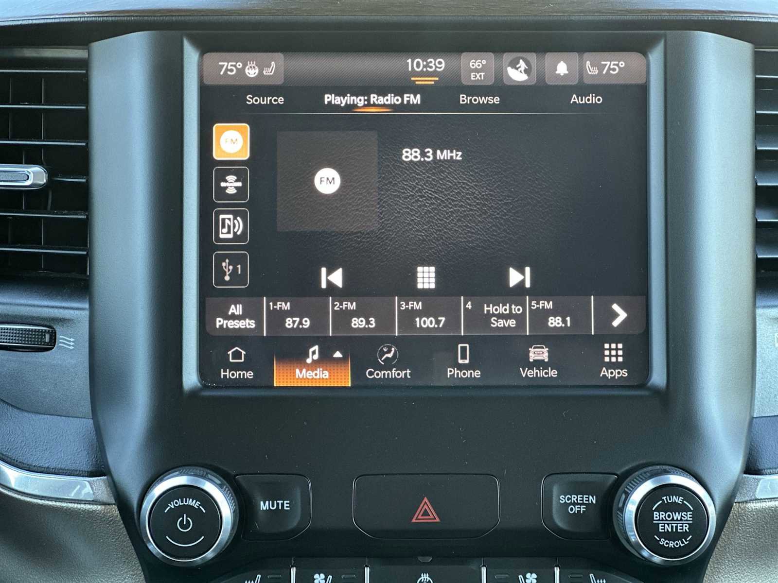 Certified 2022 RAM 1500 Laramie image 12