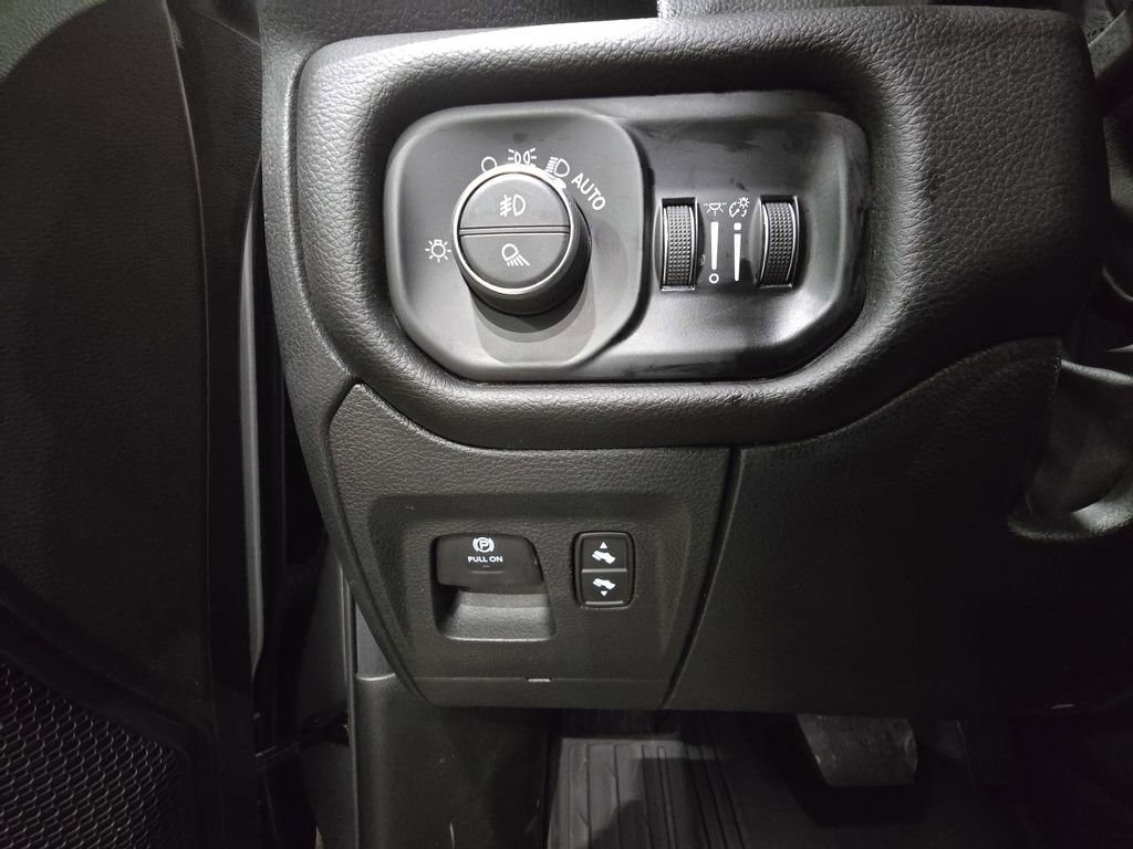 Used 2025 RAM 1500 Big Horn image 27