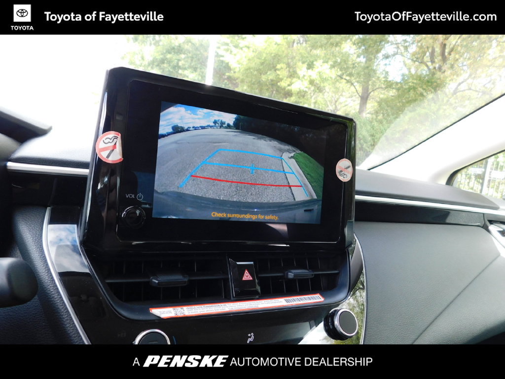 Used 2025 Toyota Corolla LE FWD image 10