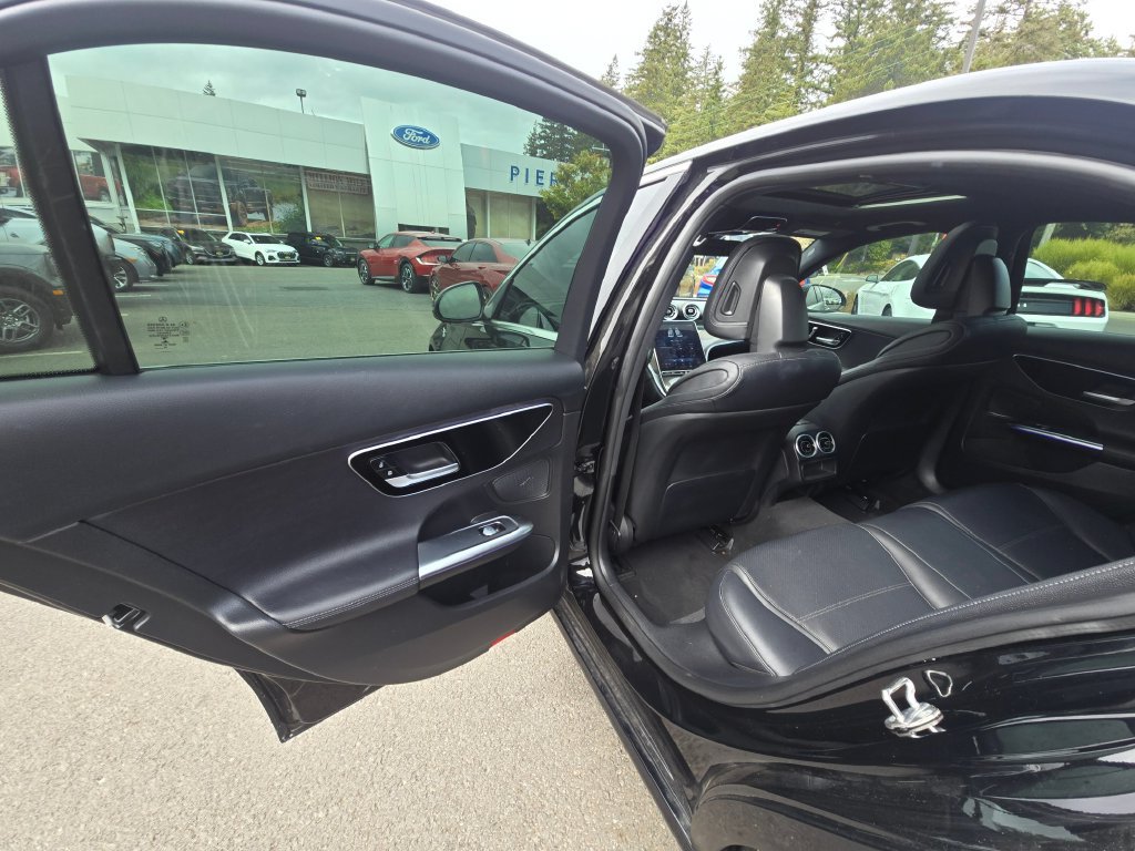 Used 2023 Mercedes-Benz C 300 Sedan w/ Exclusive Trim Package image 15