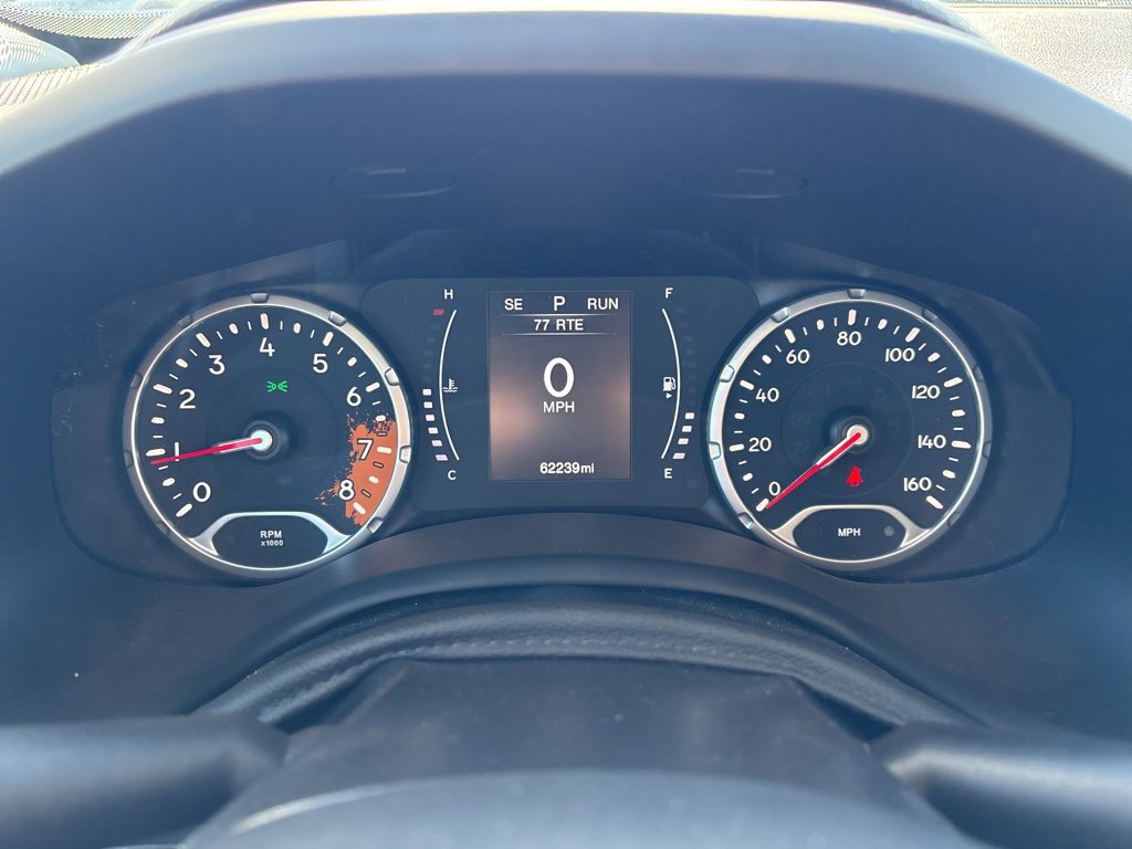 Used 2017 Jeep Renegade Latitude w/ Cold Weather Group image 13