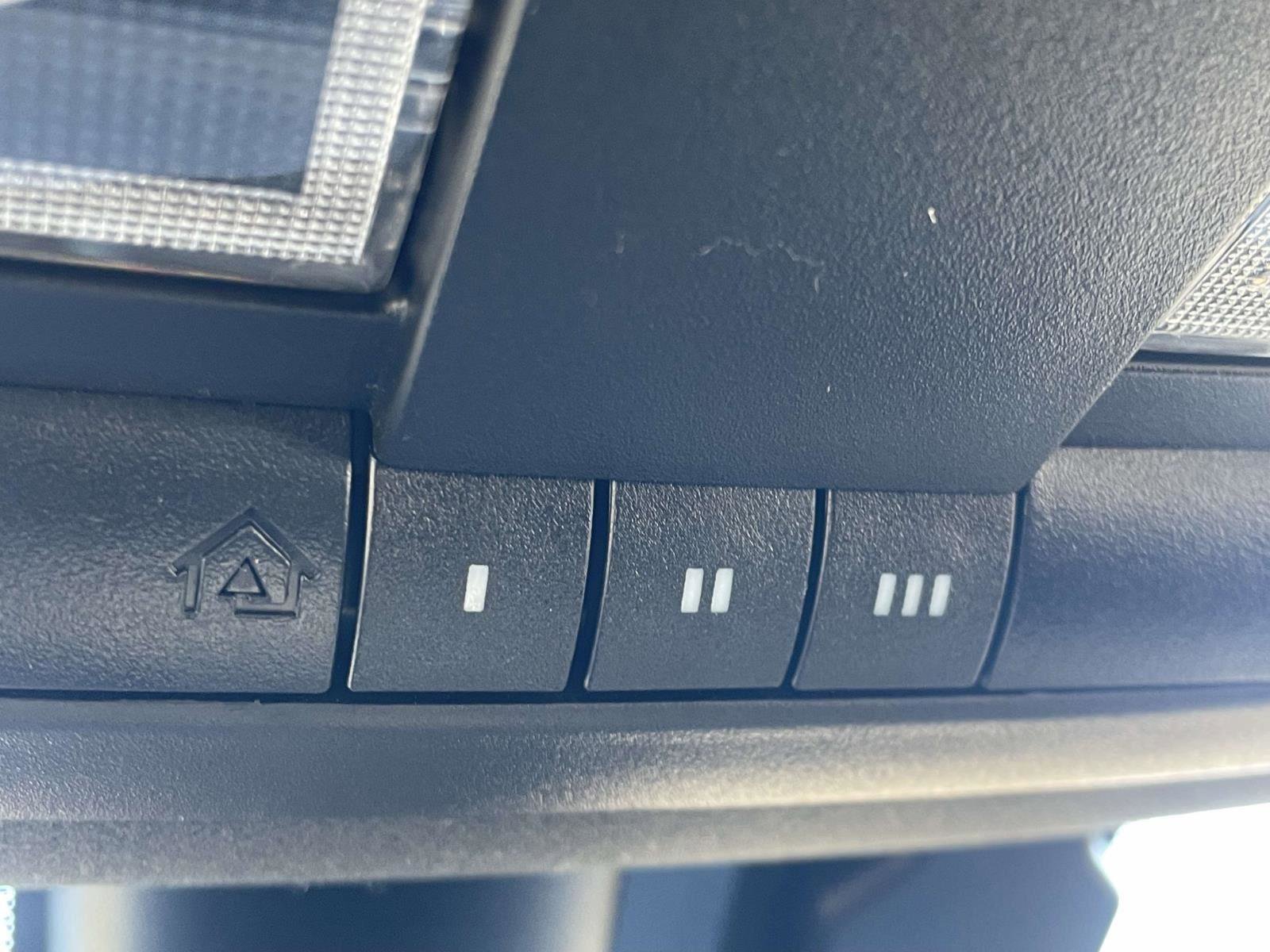 Used 2021 Dodge Challenger R/T image 12