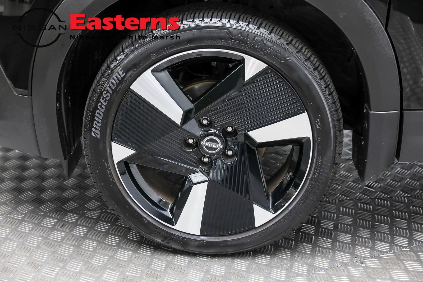 Used 2025 Nissan Kicks SR image 43