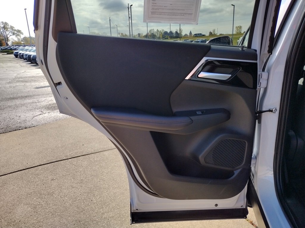 Used 2023 Mitsubishi Outlander ES image 20