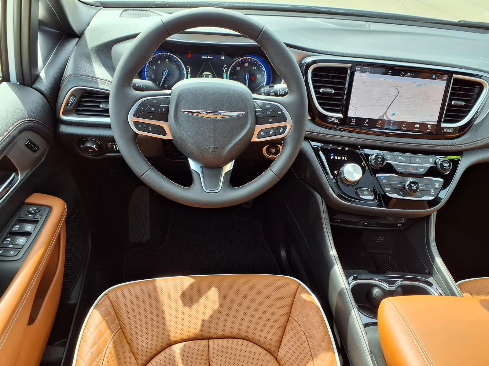 New 2026 Chrysler Pacifica Pinnacle FWD image 2