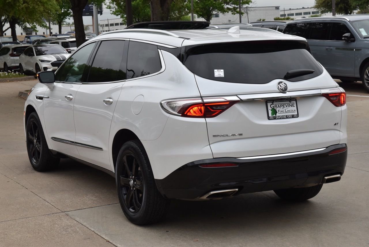 Used 2023 Buick Enclave Essence w/ Experience Buick Package image 10