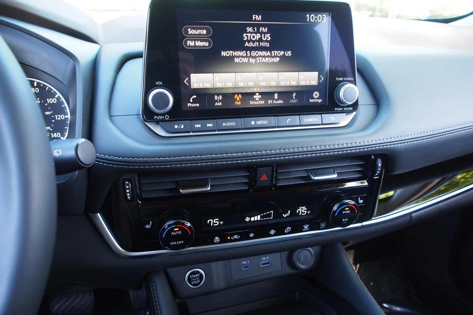 Used 2023 Nissan Rogue SL AWD/4WD image 26