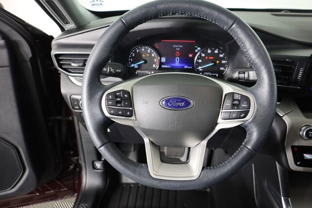 Certified 2022 Ford Explorer XLT w/ Equipment Group 202A image 34