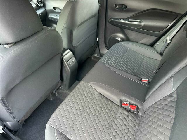 Used 2024 Nissan Kicks SV FWD image 14