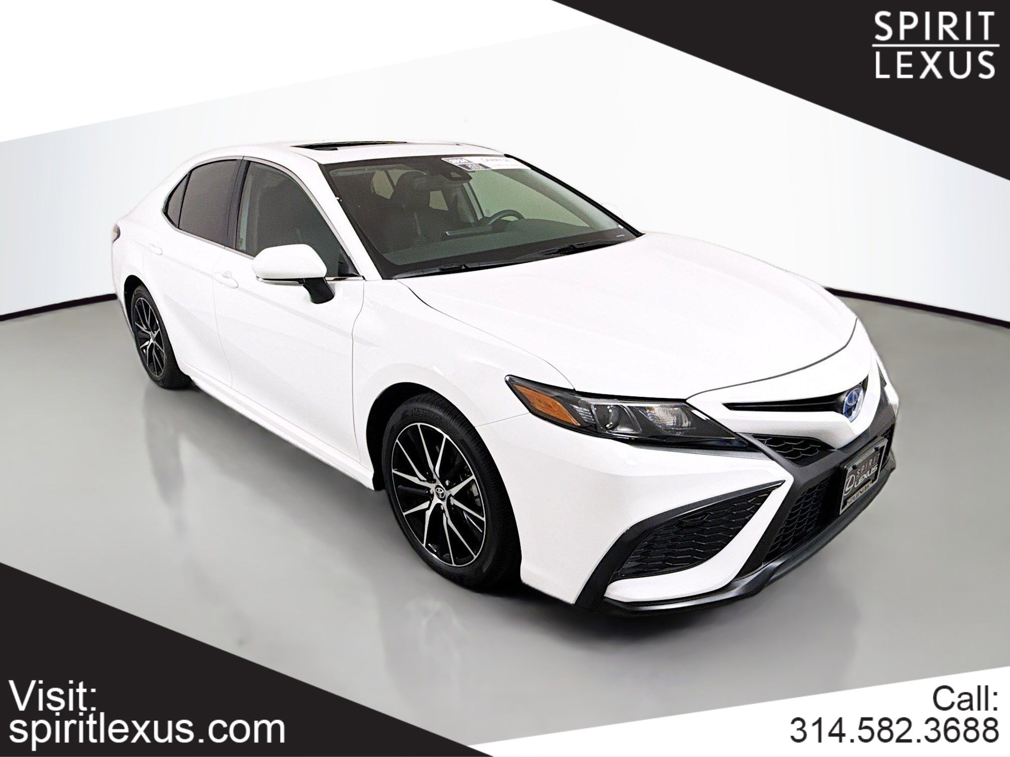Used 2024 Toyota Camry SE w/ Audio Upgrade Package