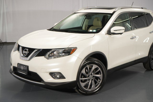 Used 2016 Nissan Rogue SL w/ SL Premium Package image 4