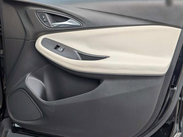 Used 2021 Buick Encore GX Select image 23