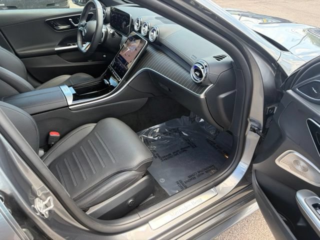 Used 2025 Mercedes-Benz C 300 Sedan image 32