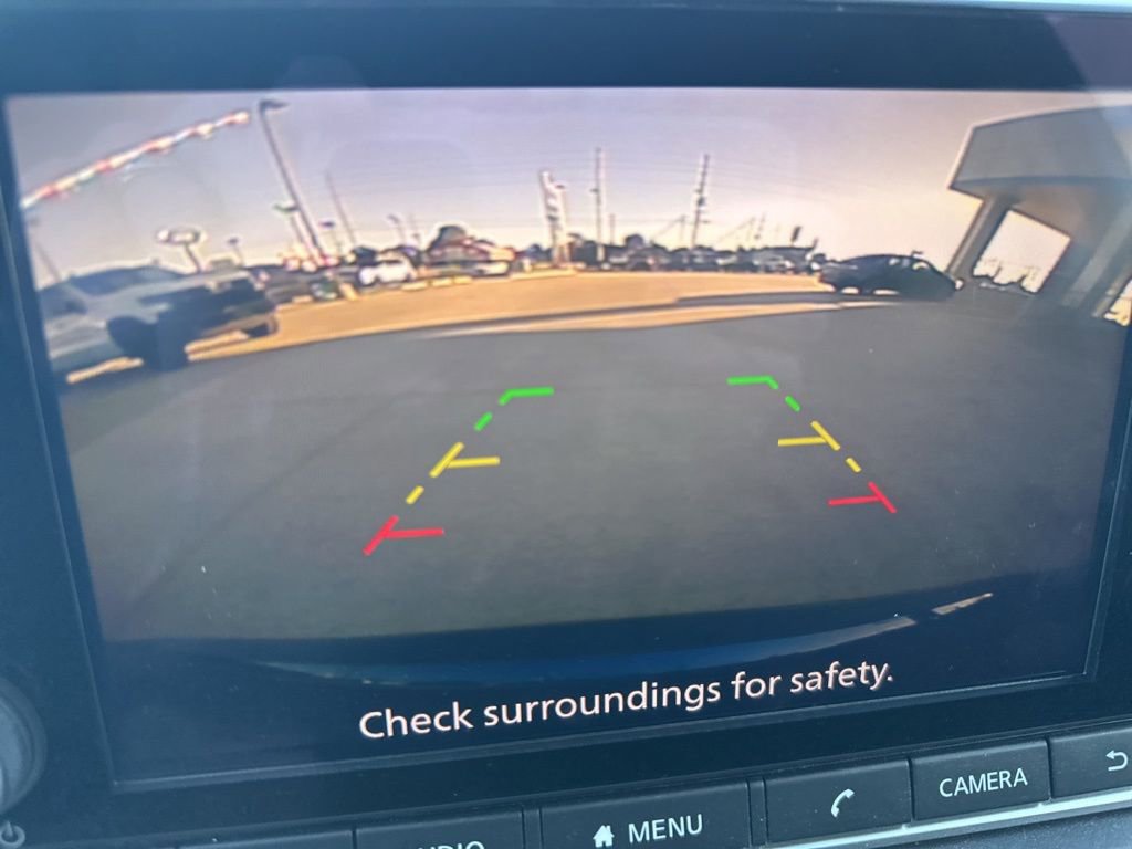 Used 2023 Nissan Rogue S image 13