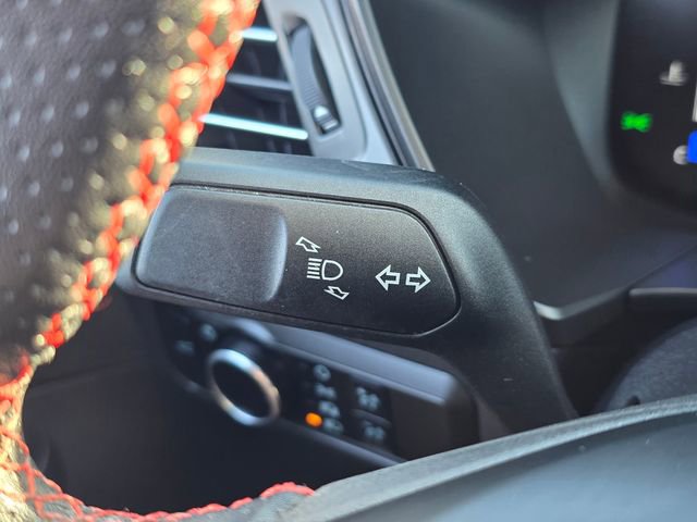 Used 2024 Ford Escape ST-Line image 40