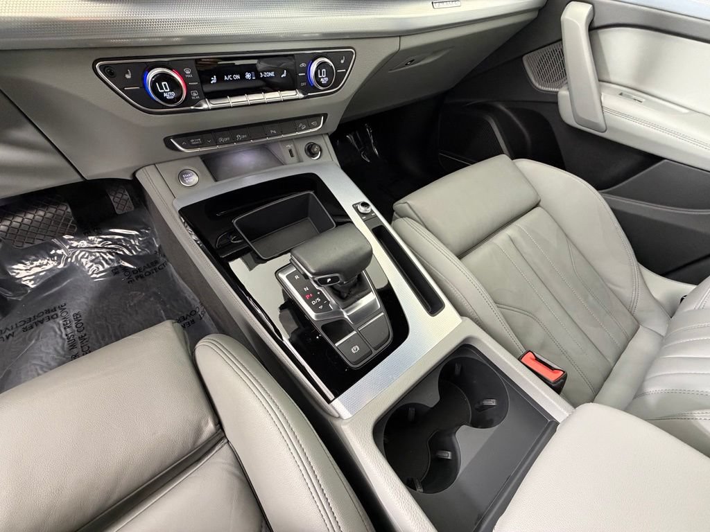 Used 2024 Audi Q5 2.0T Premium Plus AWD/4WD image 32