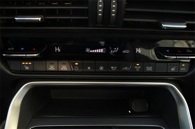 New 2025 MAZDA CX-90 3.3 Turbo w/ Preferred Package image 32