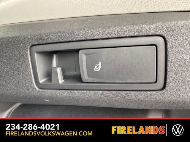 New 2025 Volkswagen Tiguan SE image 69