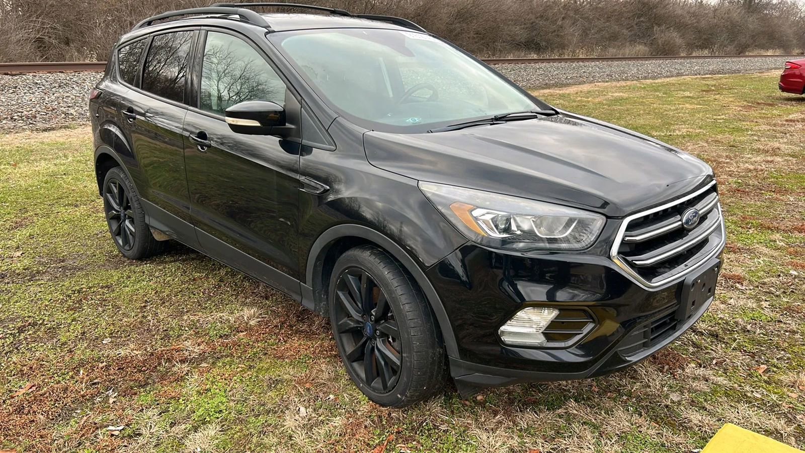 Used 2017 Ford Escape Titanium w/ Canadian Touring Package FWD image 3