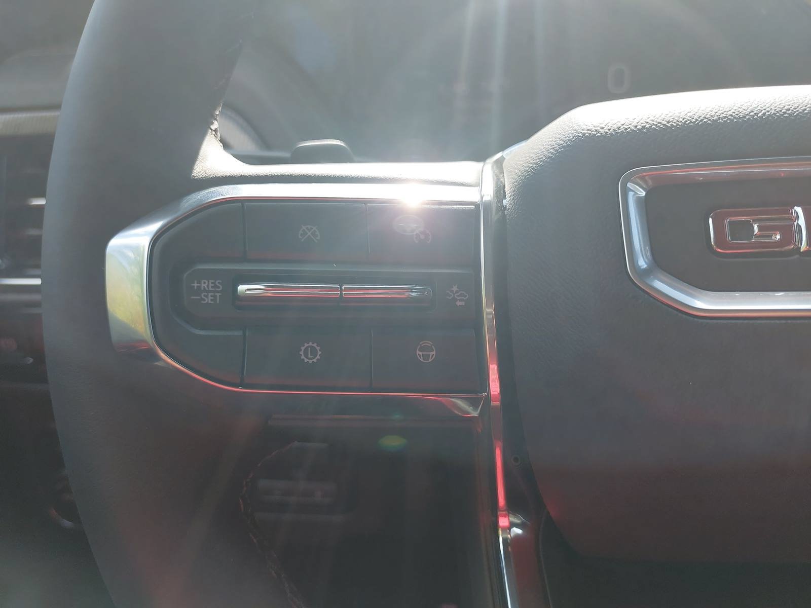 New 2026 GMC Yukon XL Elevation w/ Elevation Premium Package AWD/4WD image 18