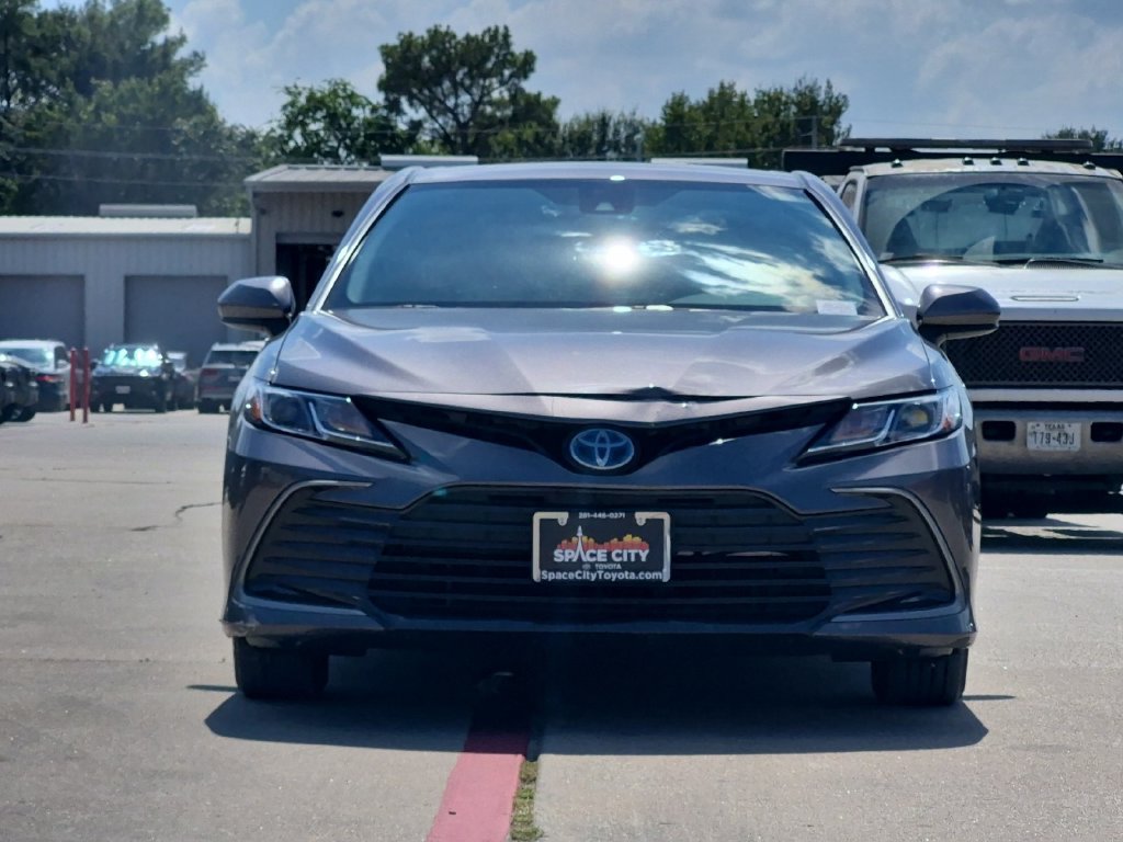 Used 2023 Toyota Camry LE FWD image 9