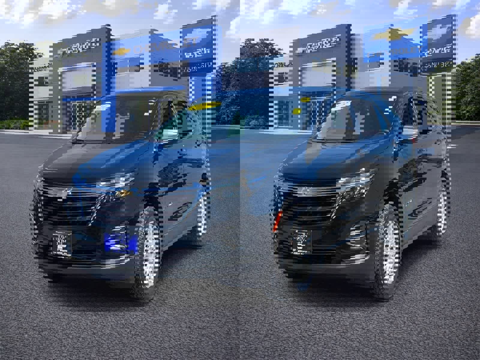 Certified 2023 Chevrolet Equinox LS w/ Driver Confidence II Package image 2