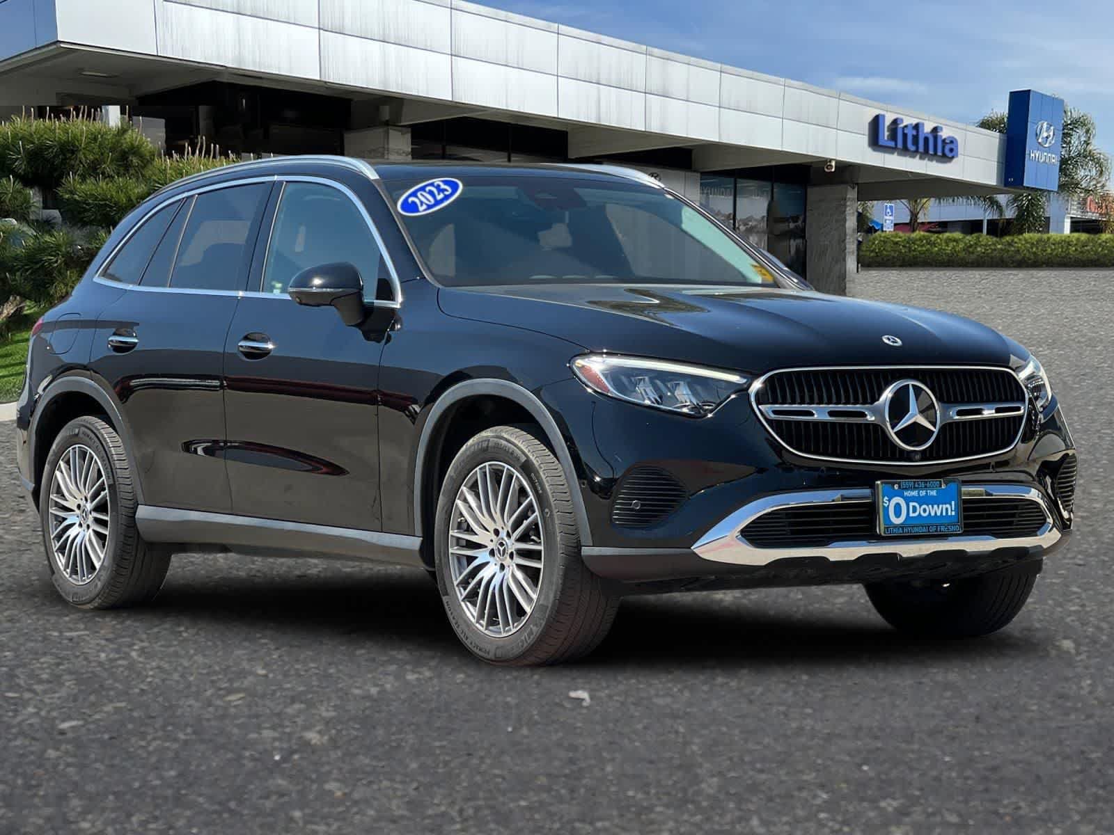 Used 2023 Mercedes-Benz GLC 300 4MATIC w/ Exclusive Trim Package image 10