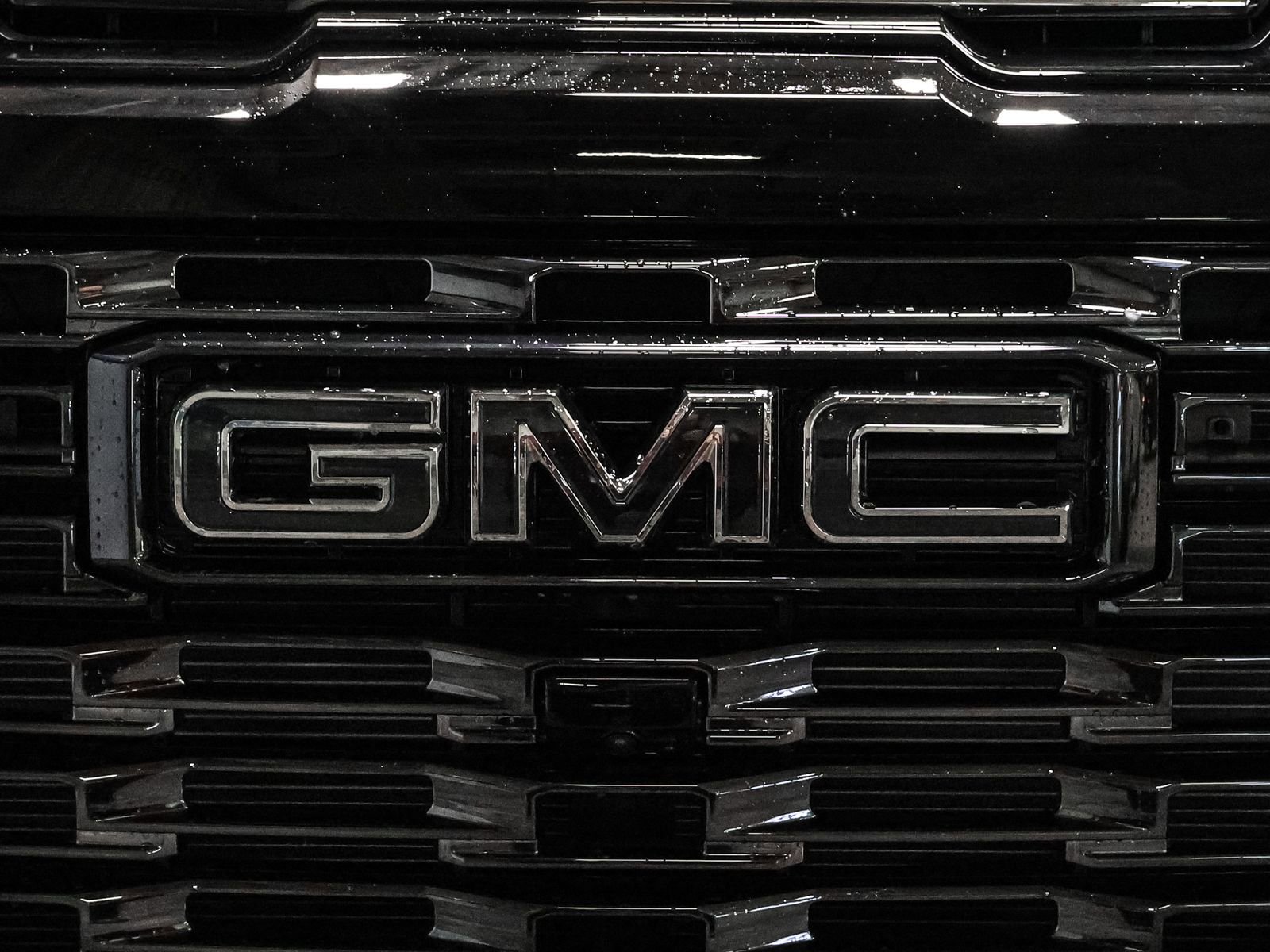 New 2026 GMC Sierra 3500 Denali Ultimate AWD/4WD image 13