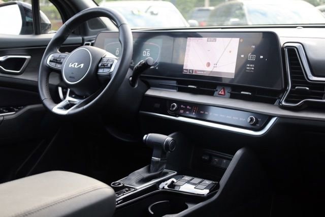 Used 2024 Kia Sportage X-Line w/ X-Line Premium Package image 41