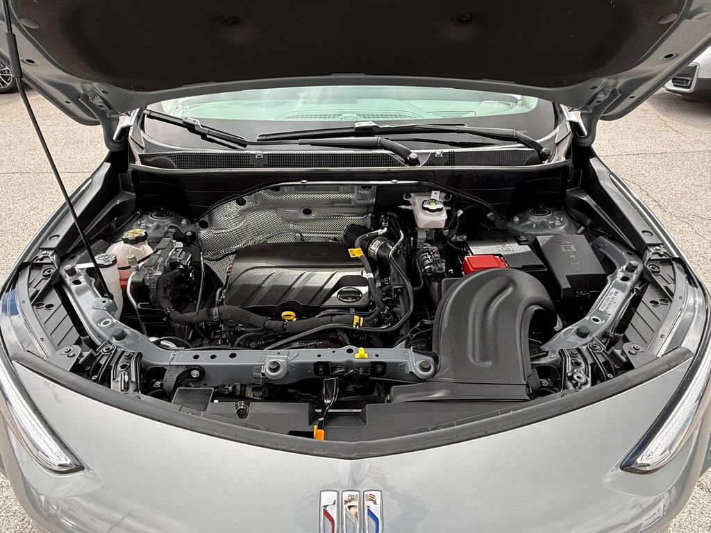 Used 2024 Buick Encore GX Preferred FWD image 17