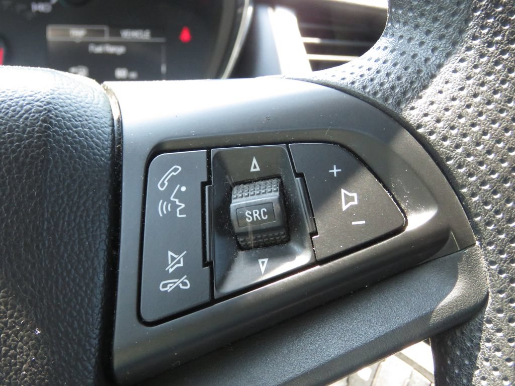 Used 2020 Chevrolet Trax LS AWD/4WD image 21