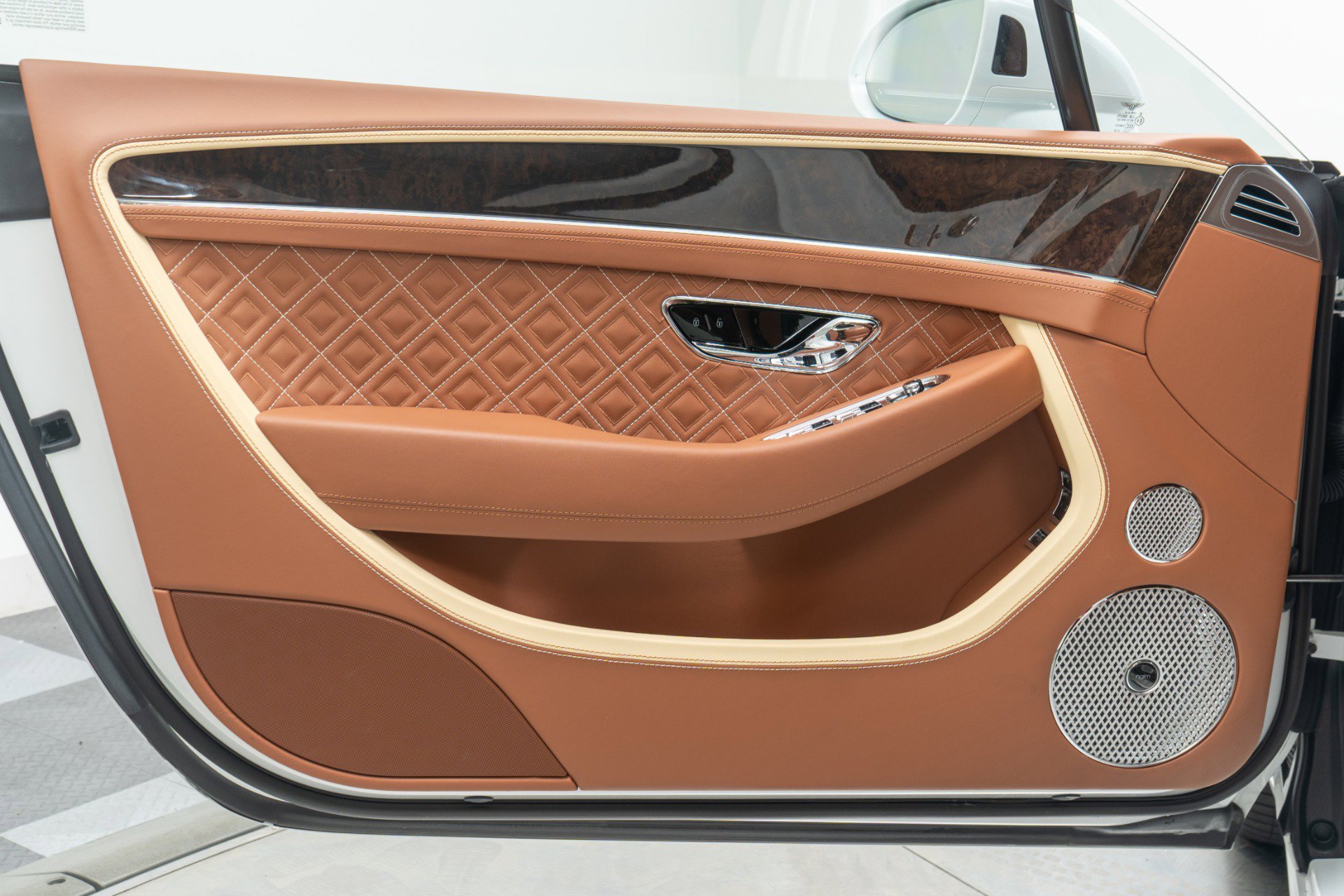 Used 2022 Bentley Continental GT Speed image 39