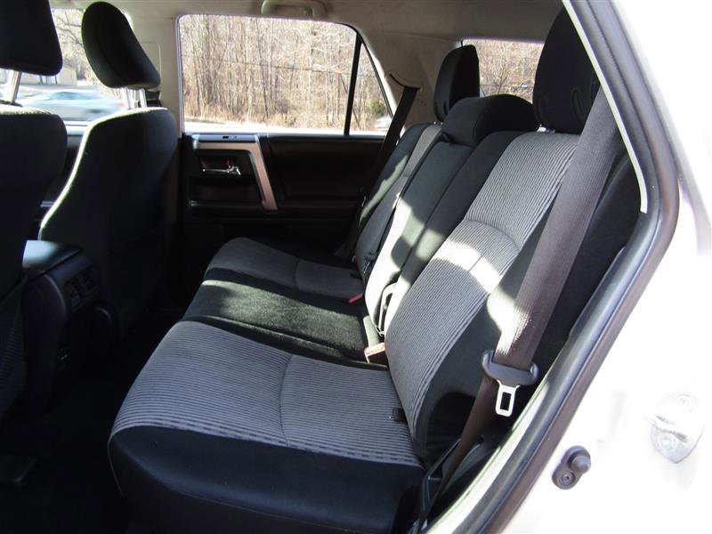 Used 2015 Toyota 4Runner SR5 image 26