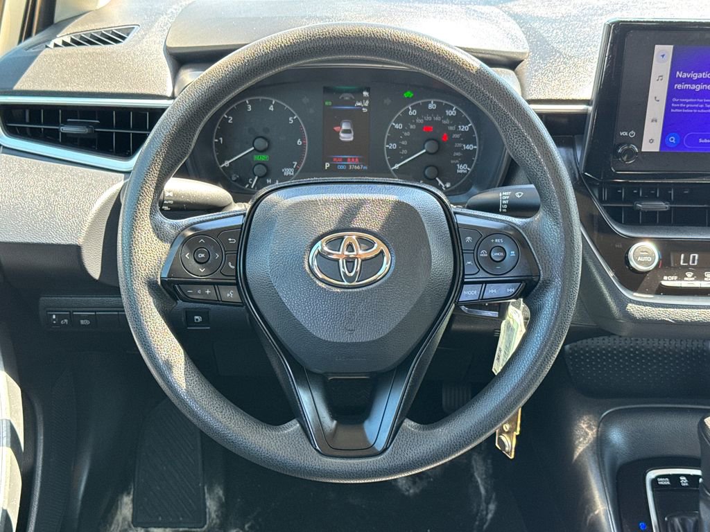 Used 2025 Toyota Corolla LE AWD/4WD image 13