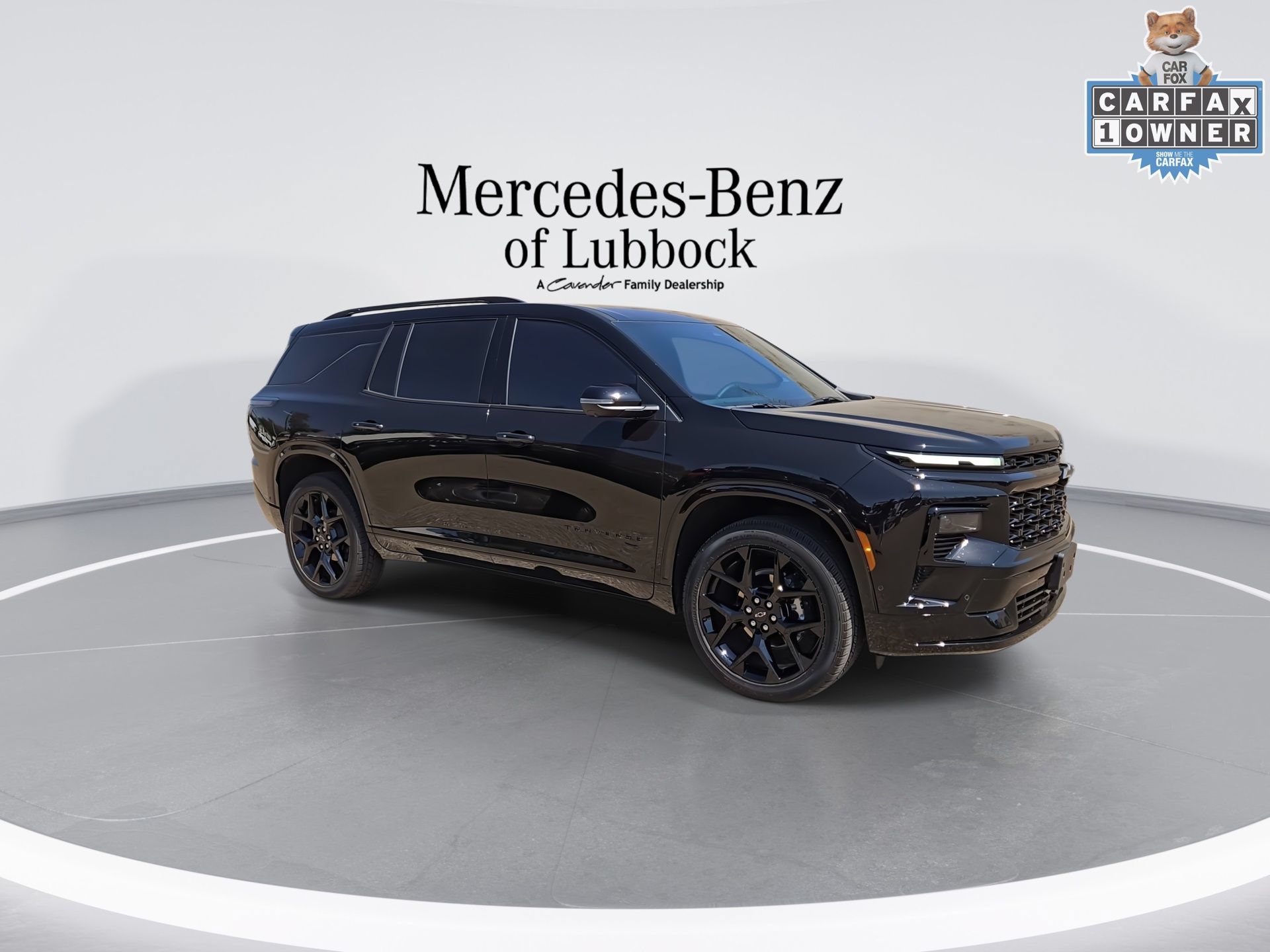 Used 2026 Chevrolet Traverse RS w/ LPO, Floor Liner Package AWD/4WD image 2