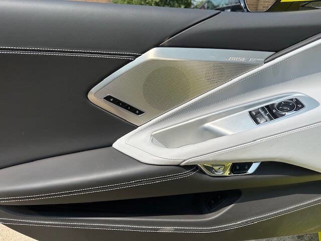 Used 2023 Chevrolet Corvette Stingray Premium Cpe w/ Z51 Performance Package image 9