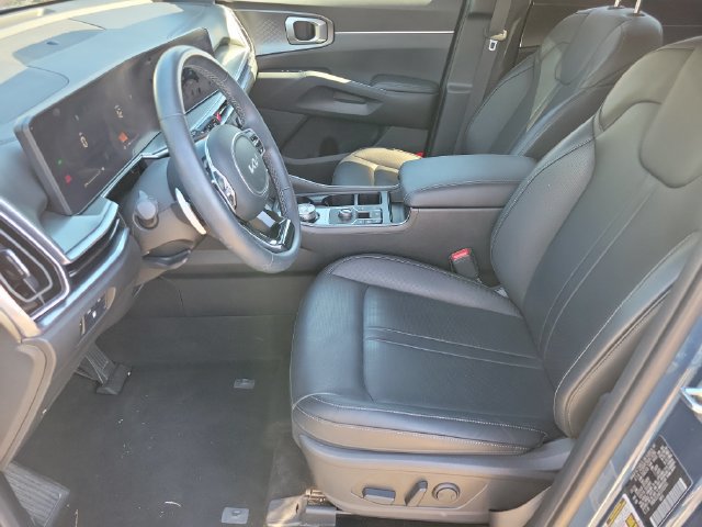 Used 2025 Kia Sorento EX AWD/4WD image 12