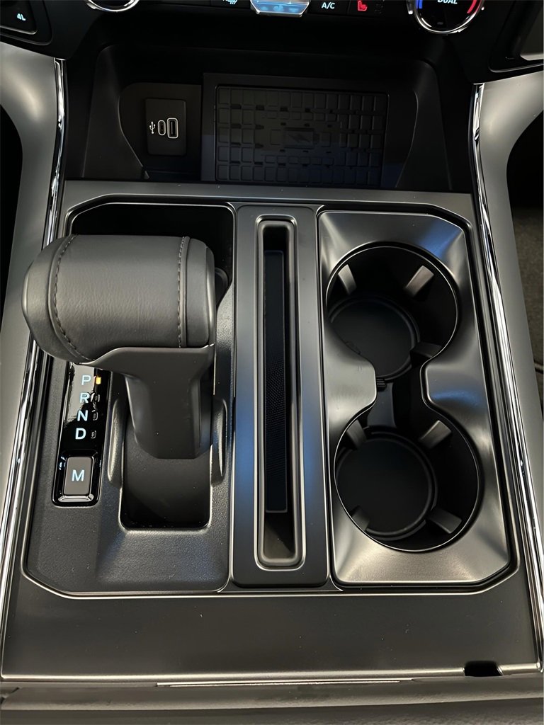 New 2025 Ford F150 XLT w/ Equipment Group 302A MID image 21