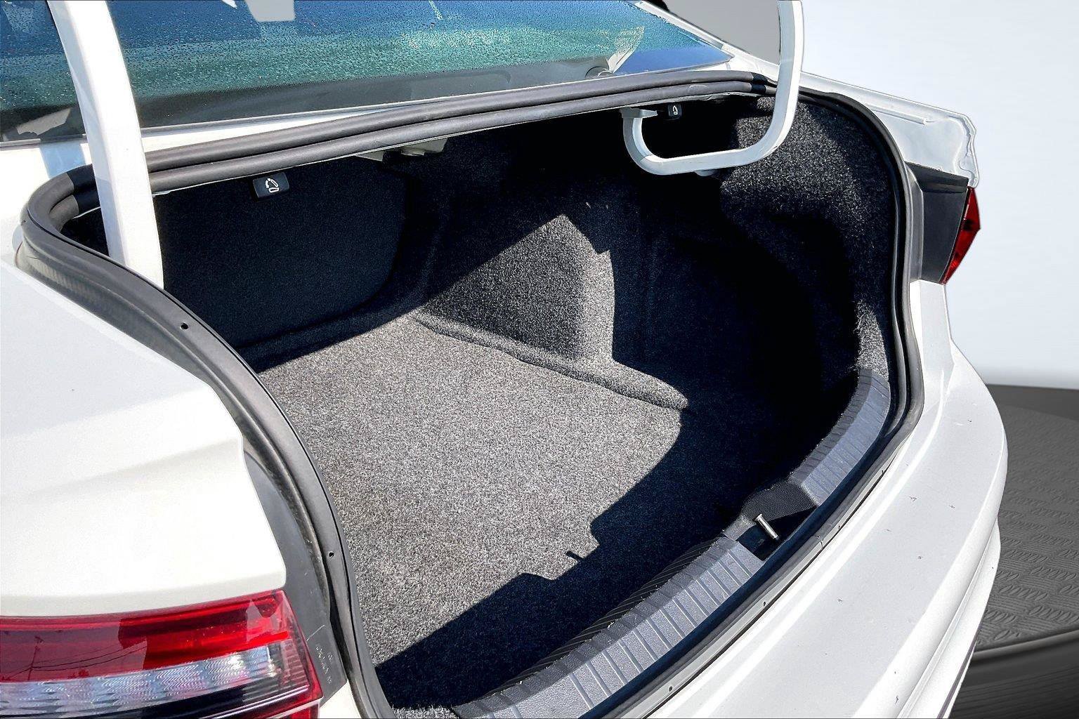Used 2025 Volkswagen Jetta S FWD image 5