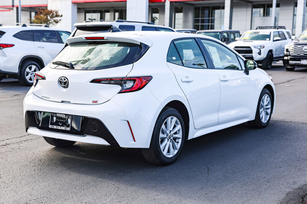Certified 2026 Toyota Corolla SE w/ Black Out Package (TMS) FWD image 20