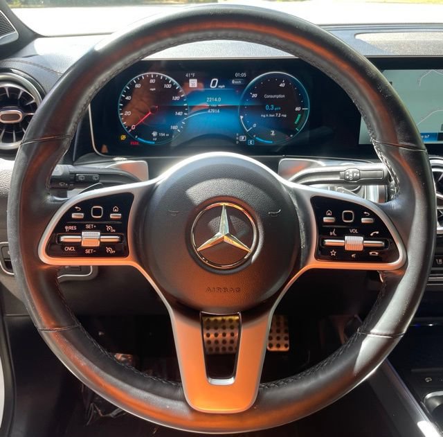 Used 2021 Mercedes-Benz GLB 250 4MATIC w/ AMG Line image 21