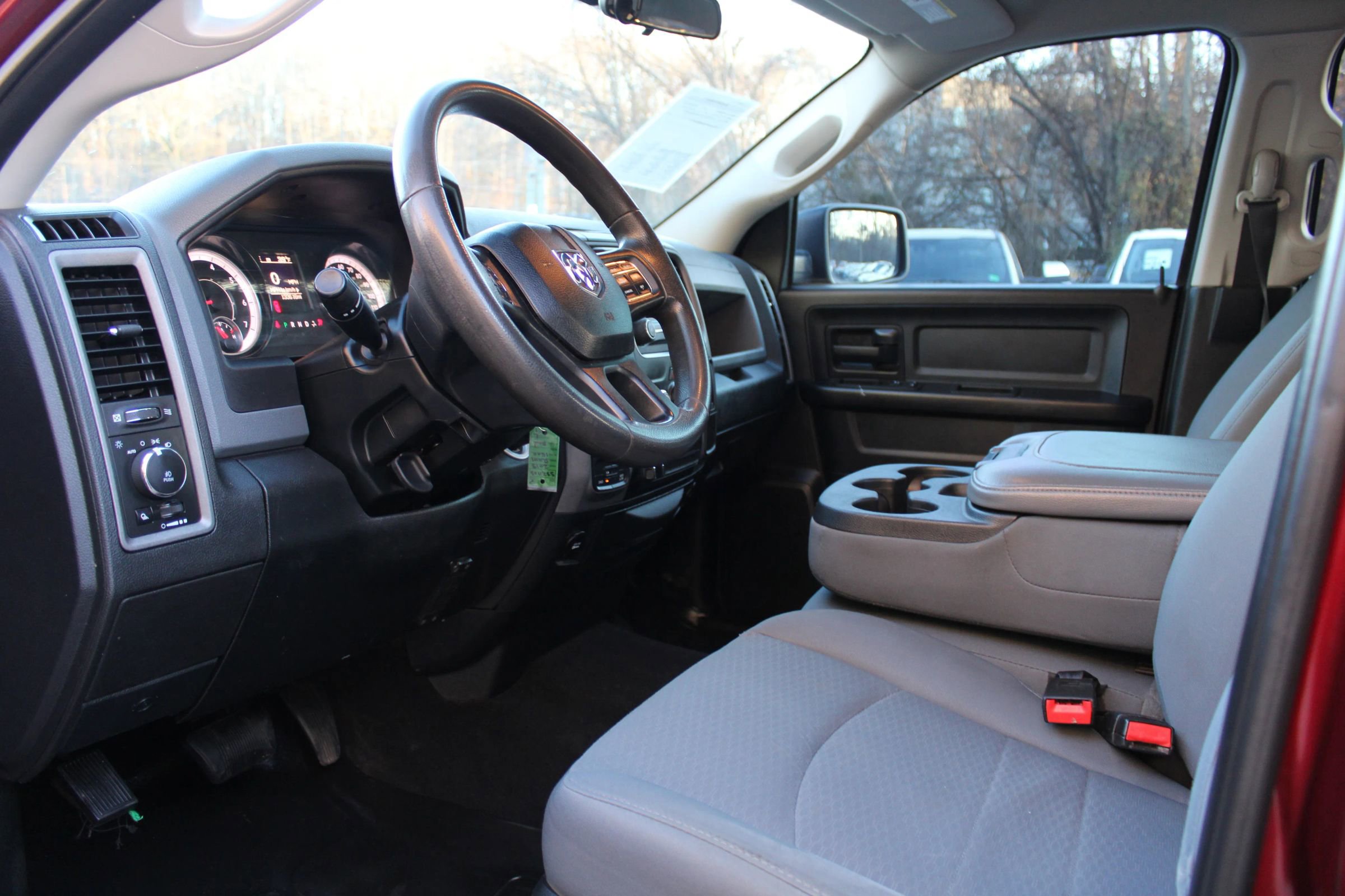 Used 2018 RAM 1500 Express w/ Express Value Package image 17