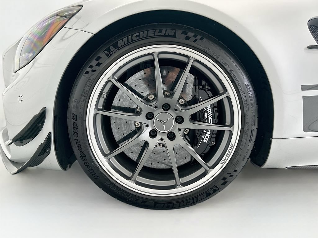 Used 2020 Mercedes-Benz AMG GT R image 25