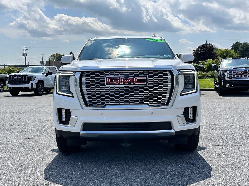 Certified 2021 GMC Yukon XL Denali w/ Denali Ultimate Package AWD/4WD image 5