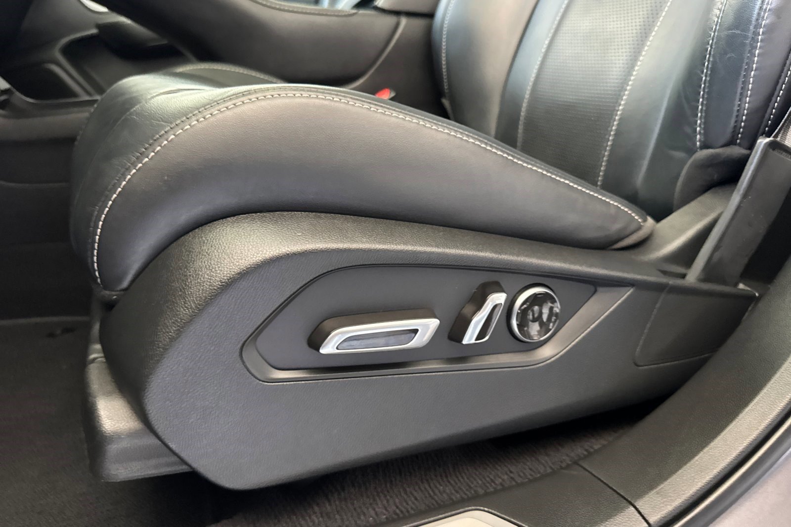 Used 2021 Acura RDX FWD w/ Technology Package image 14