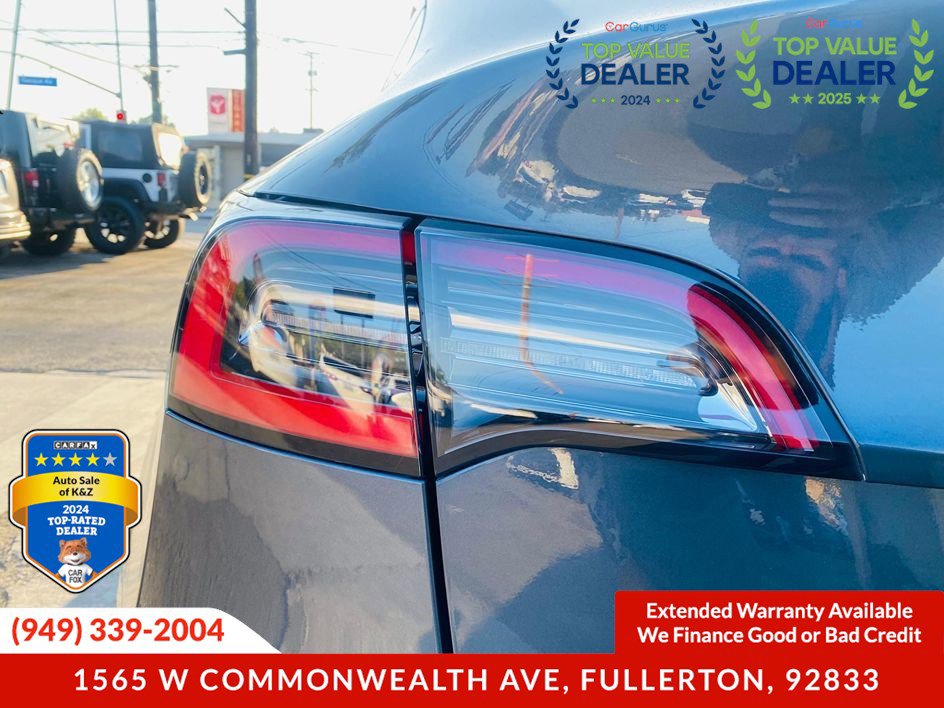 Used 2021 Tesla Model Y Long Range image 18